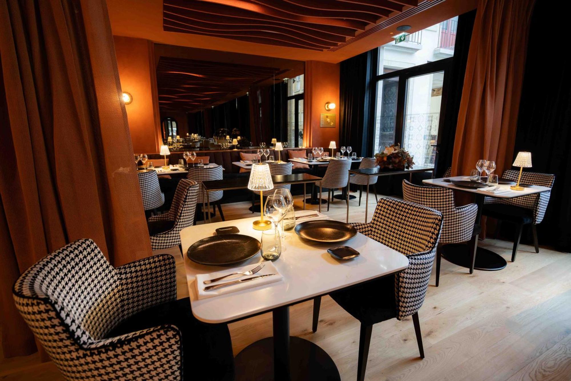 Hotel Et Restaurant Le Regina Le Puy-en-Velay Dış mekan fotoğraf